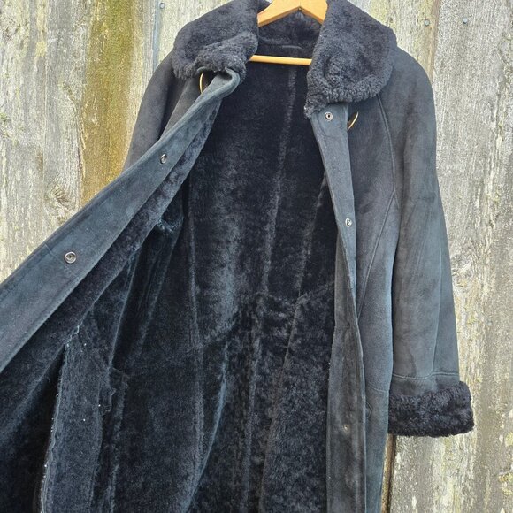Vintage 80s Black Sheepskin Coat Womens Size M Mid Length Medusa Head Buttons - Picture 12 of 15